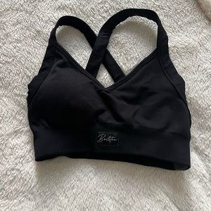 B+T Halter cut sports bra